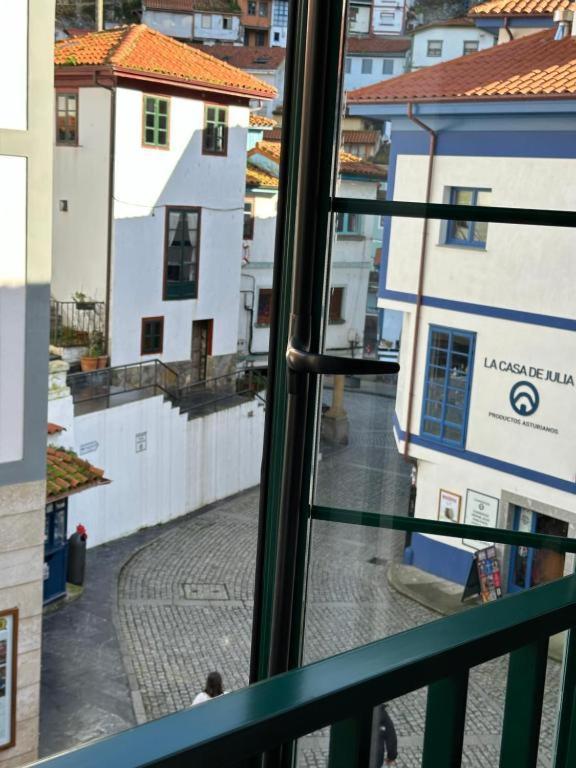 Apartamentos Urbanin II Plaza De San Pedro Cudillero Luaran gambar